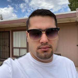 Meet your Posher, Yordany